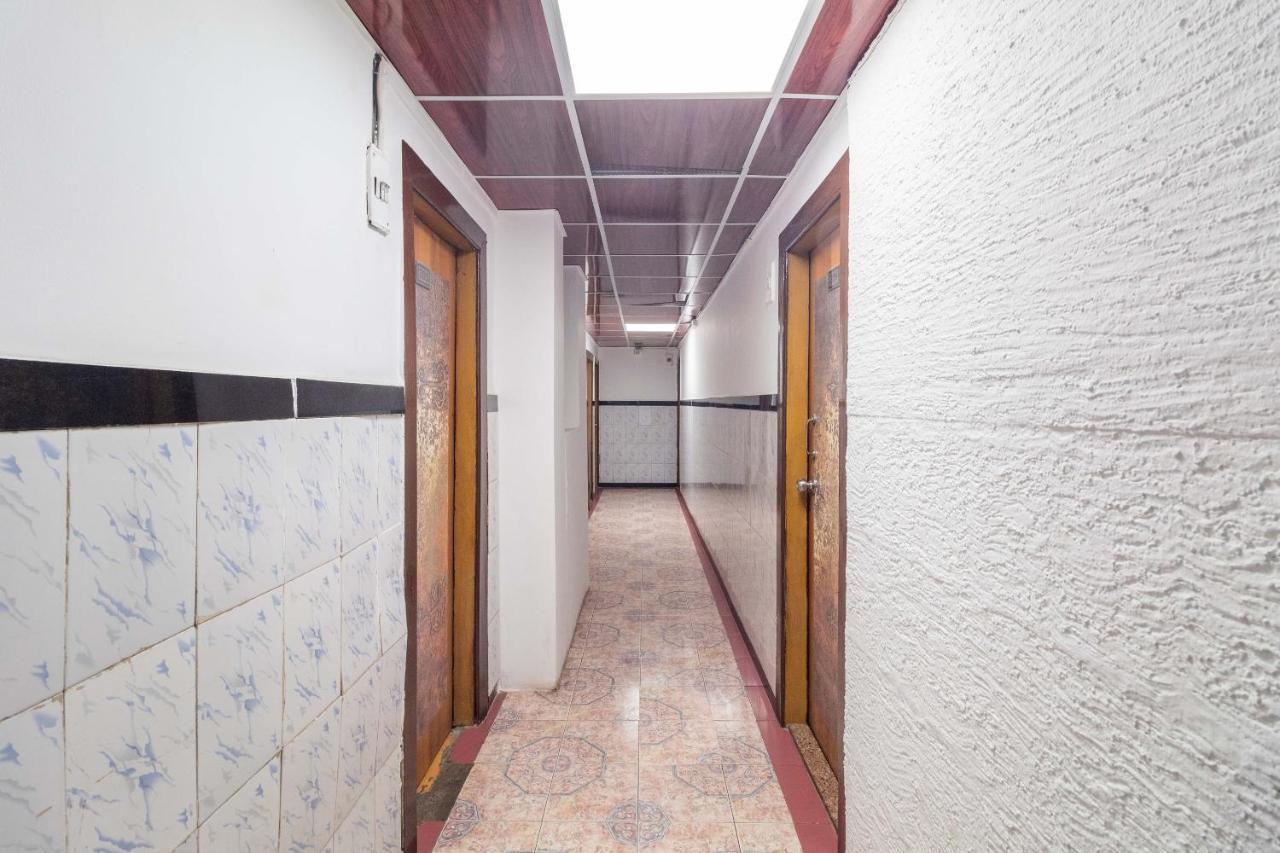 מומביי Oyo 71397 Hotel Guru מראה חיצוני תמונה